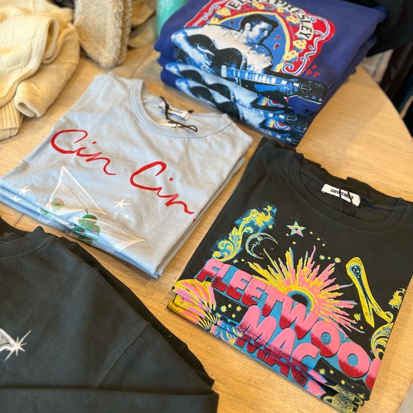 Daydreamer Fleetwood Mac Celestial Bouquet Boyfriend Tee - Picture 12 of 13